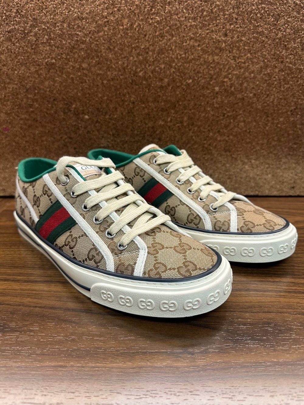 Gucci GG Canvas Low Top Sneakers in Beige with Green/Red Web - Picture 1 of 4